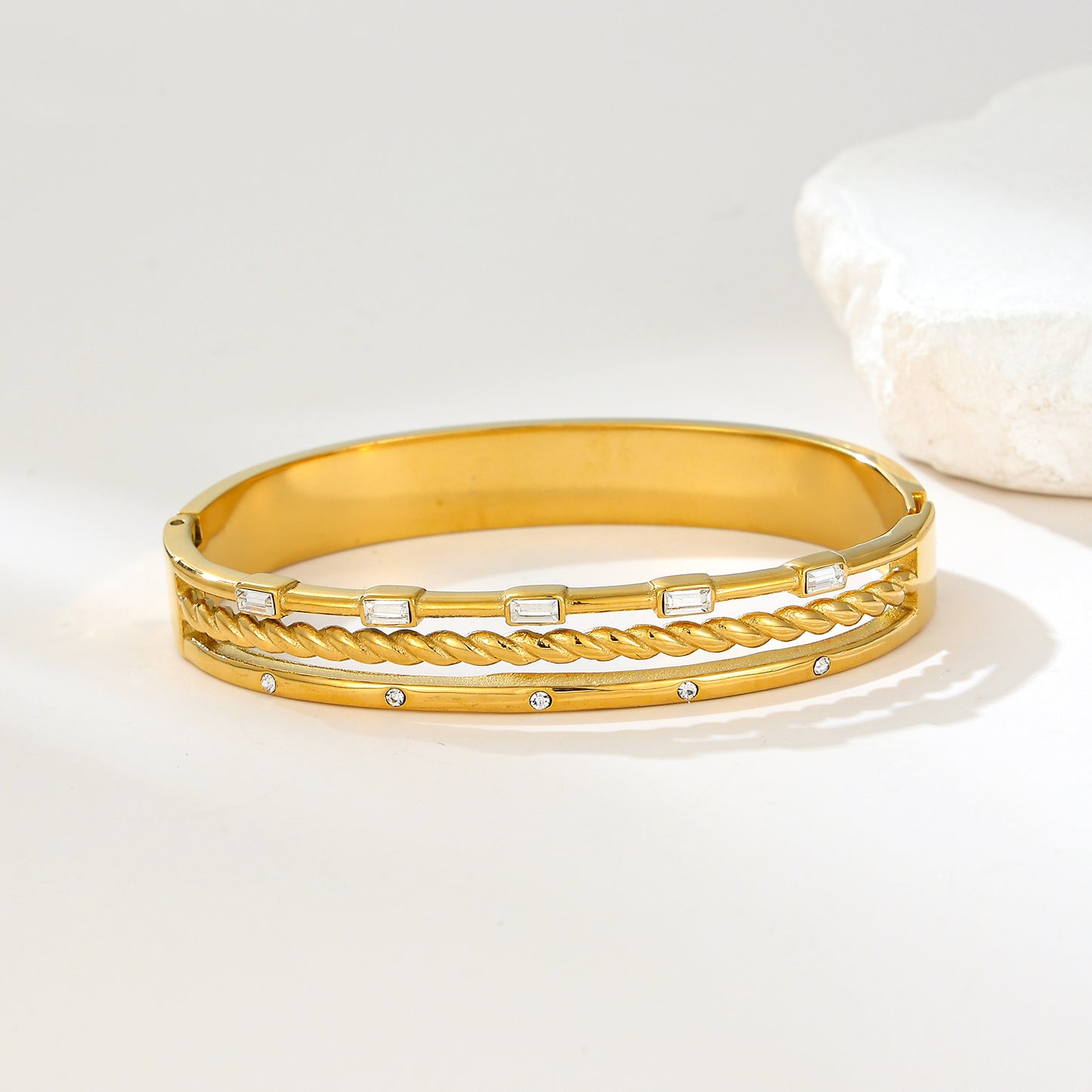 MY2130 Stainless Steel Openable Bangle with Zircon Design (2.5inch)