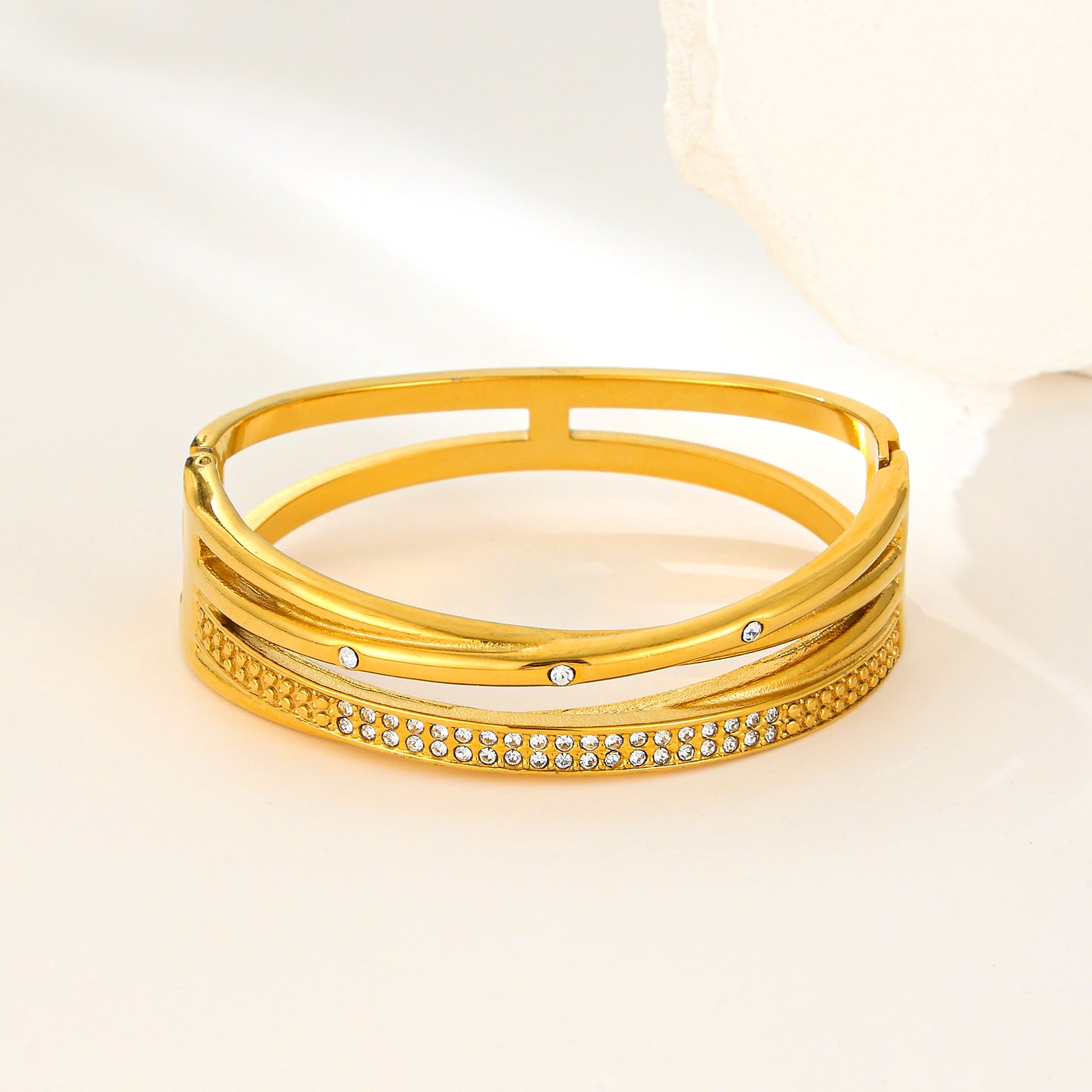 MY2143 Stainless Steel Openable Wide Bangle with Zircon Design (2.4inch)