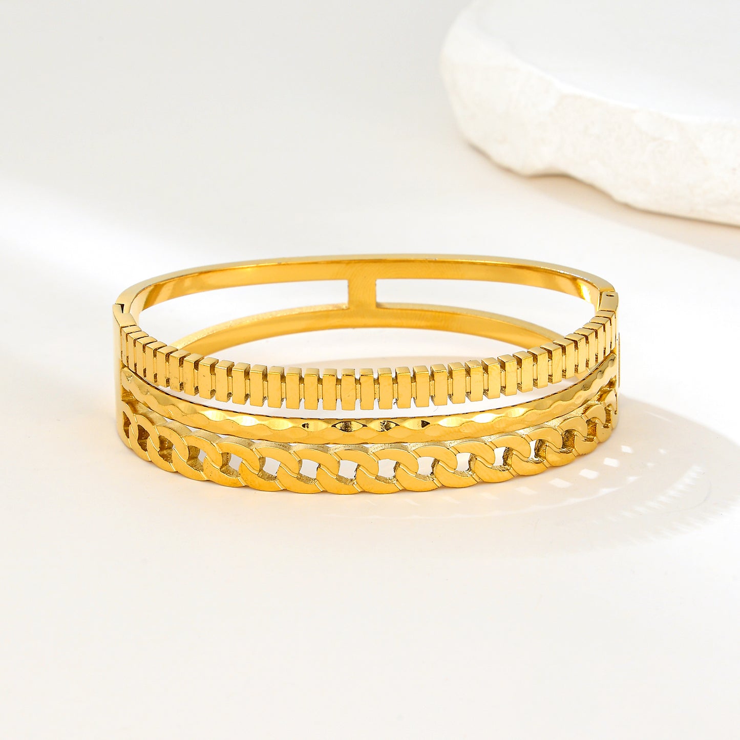 MY2156 Stainless Steel Openable Wide Bangle (2.45inch)