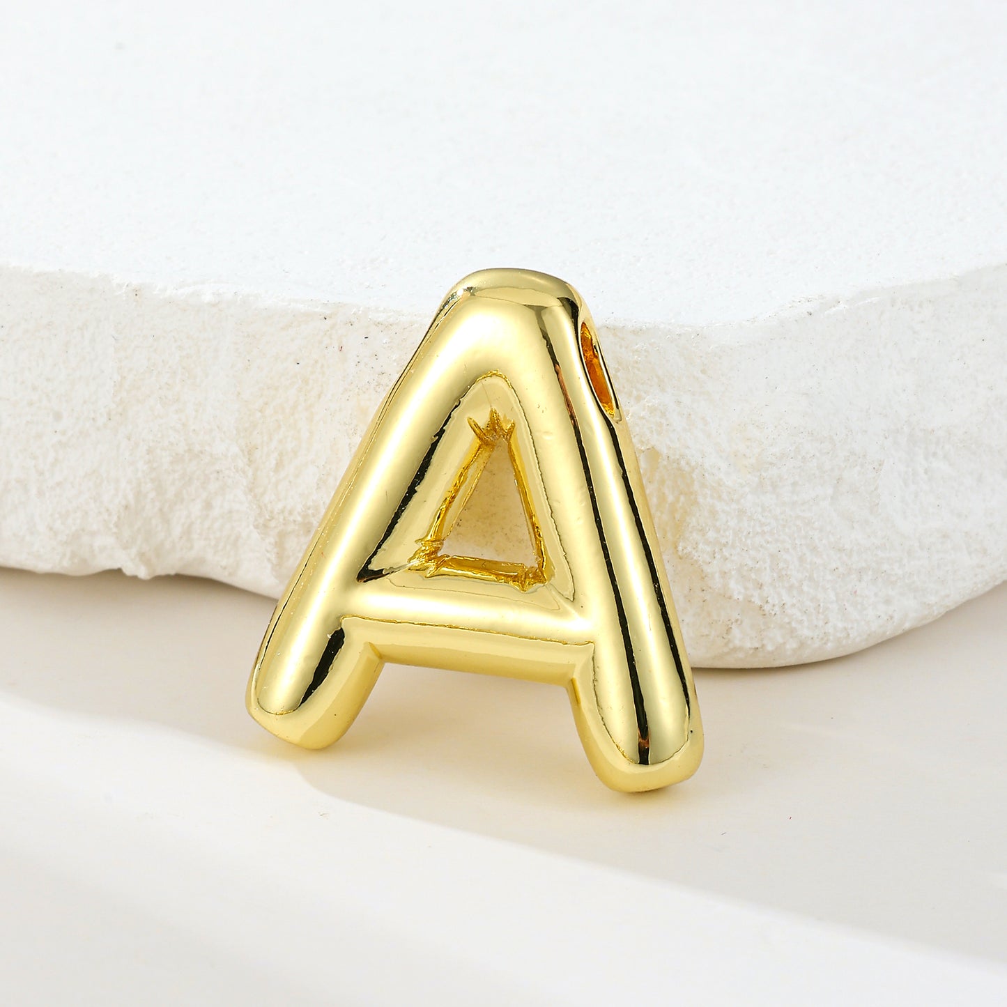 MY2045 Gold-Plated Copper Uppercase Letters Pendants (Polished Surface)