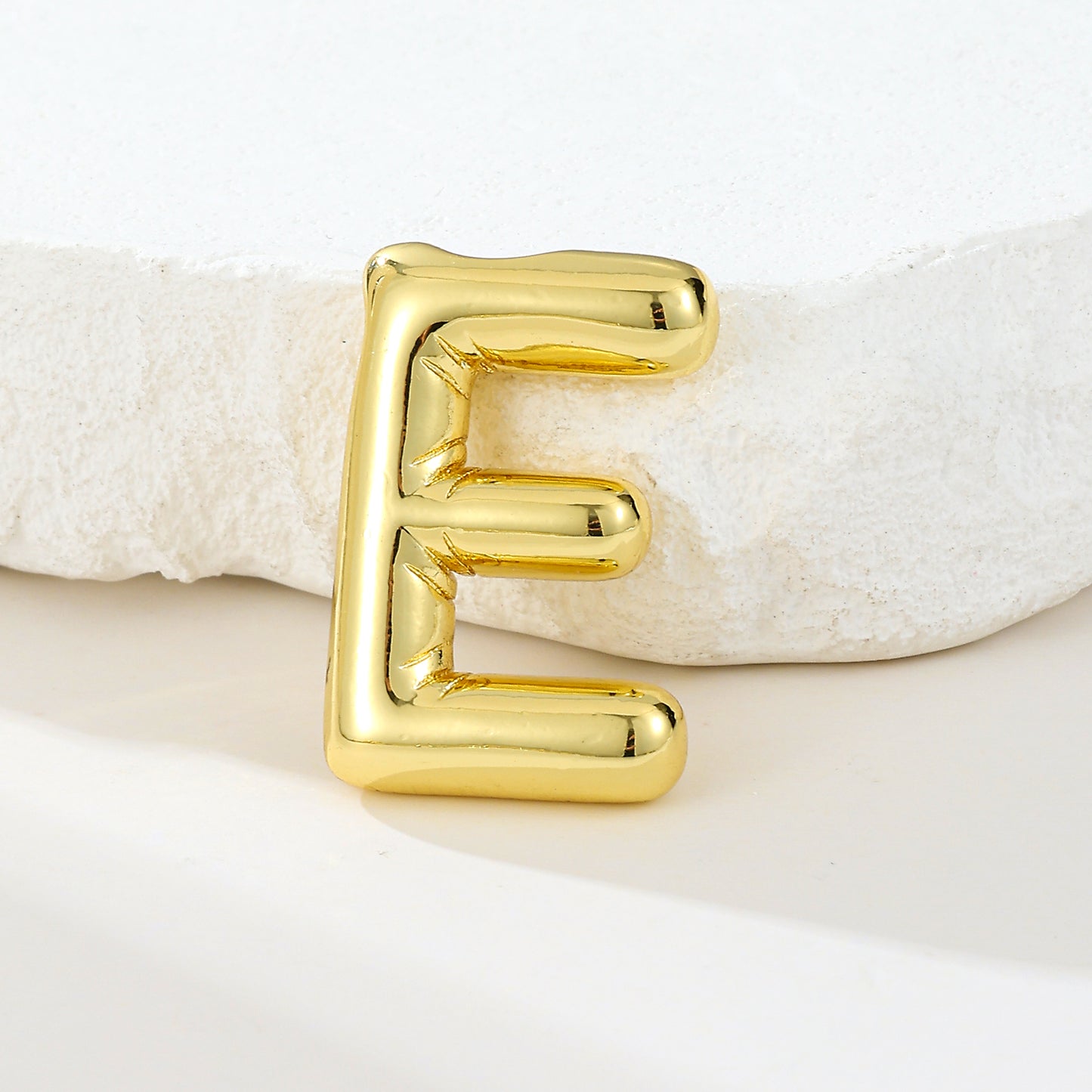 MY2045 Gold-Plated Copper Uppercase Letters Pendants (Polished Surface)