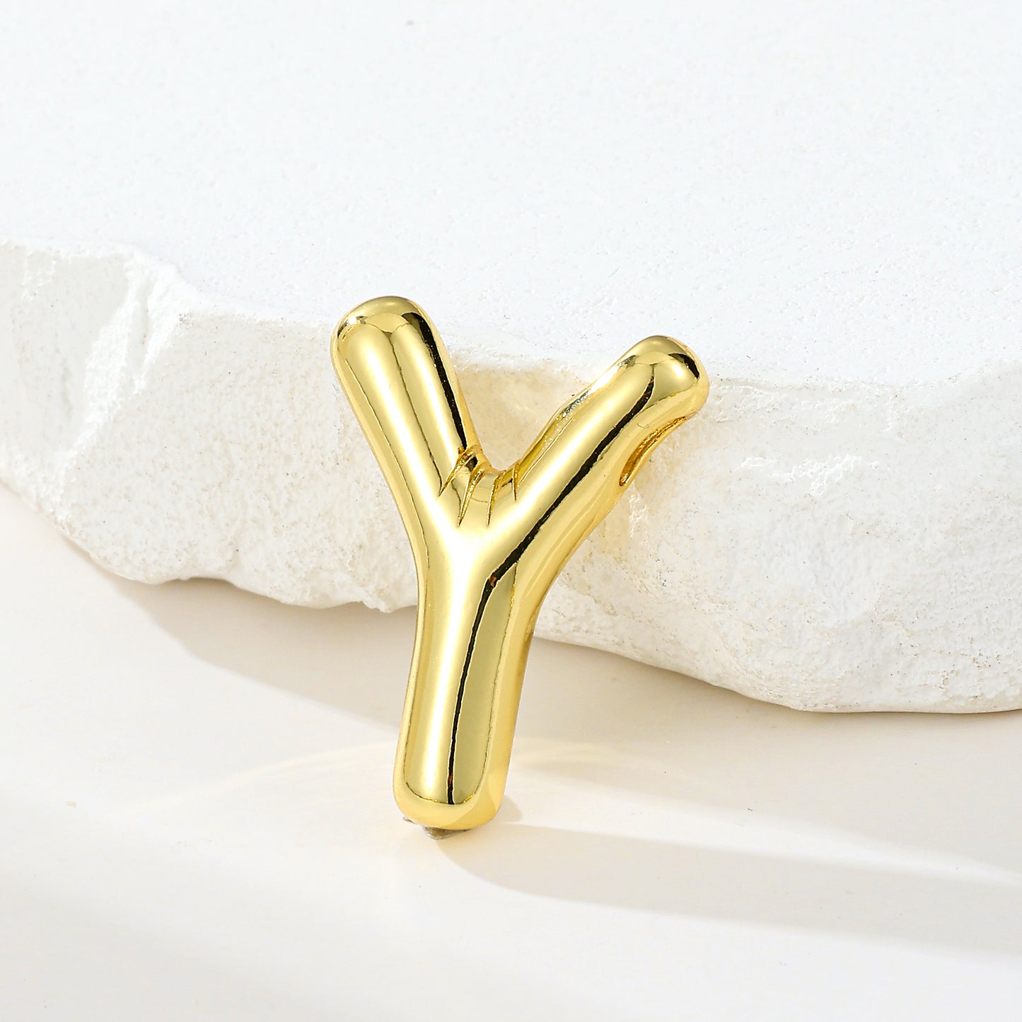 MY2045 Gold-Plated Copper Uppercase Letters Pendants (Polished Surface)