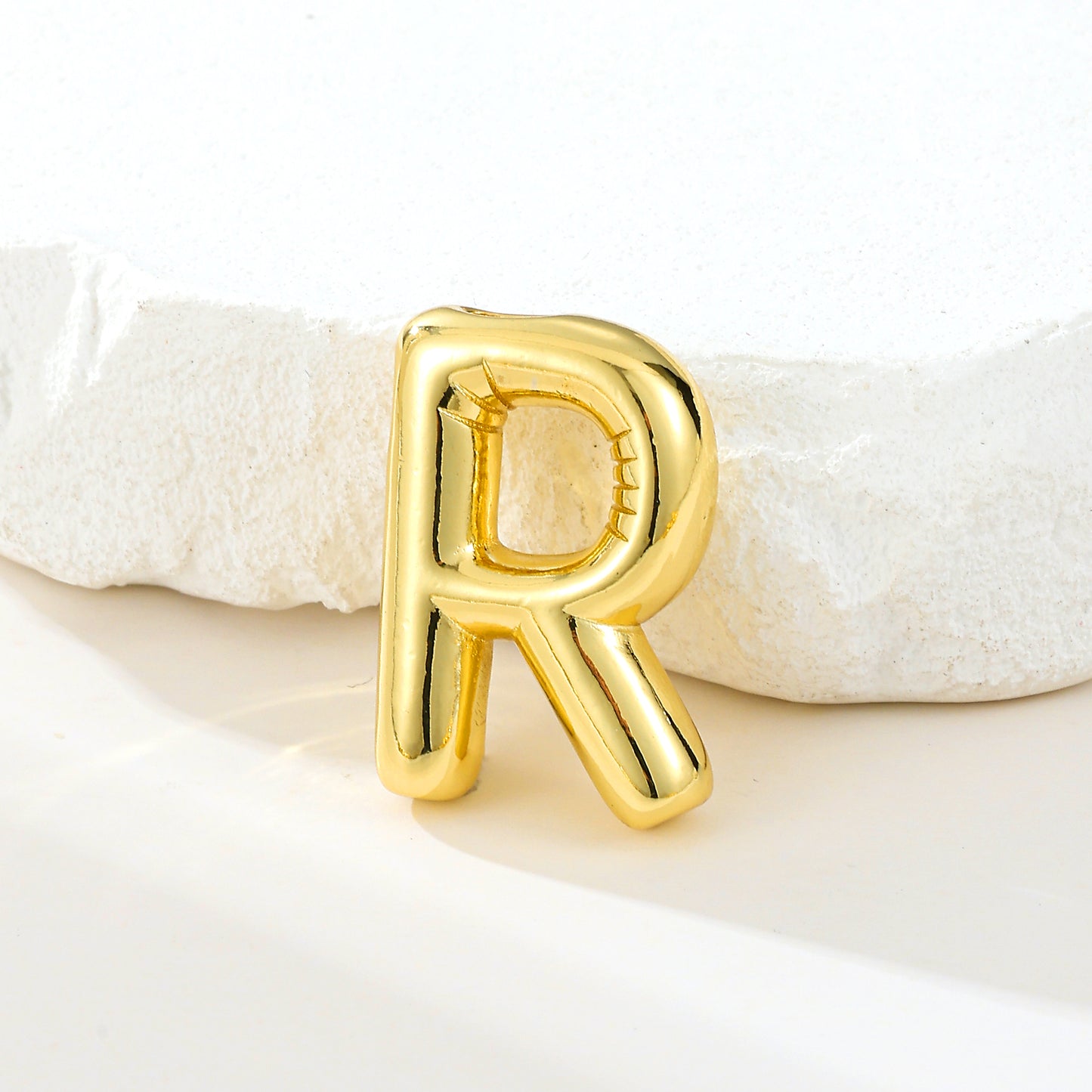 MY2045 Gold-Plated Copper Uppercase Letters Pendants (Polished Surface)