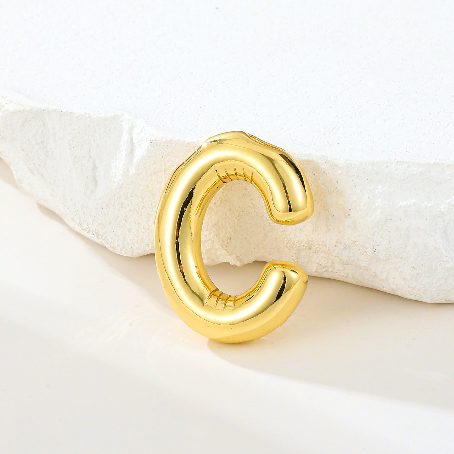 MY2045 Gold-Plated Copper Uppercase Letters Pendants (Polished Surface)