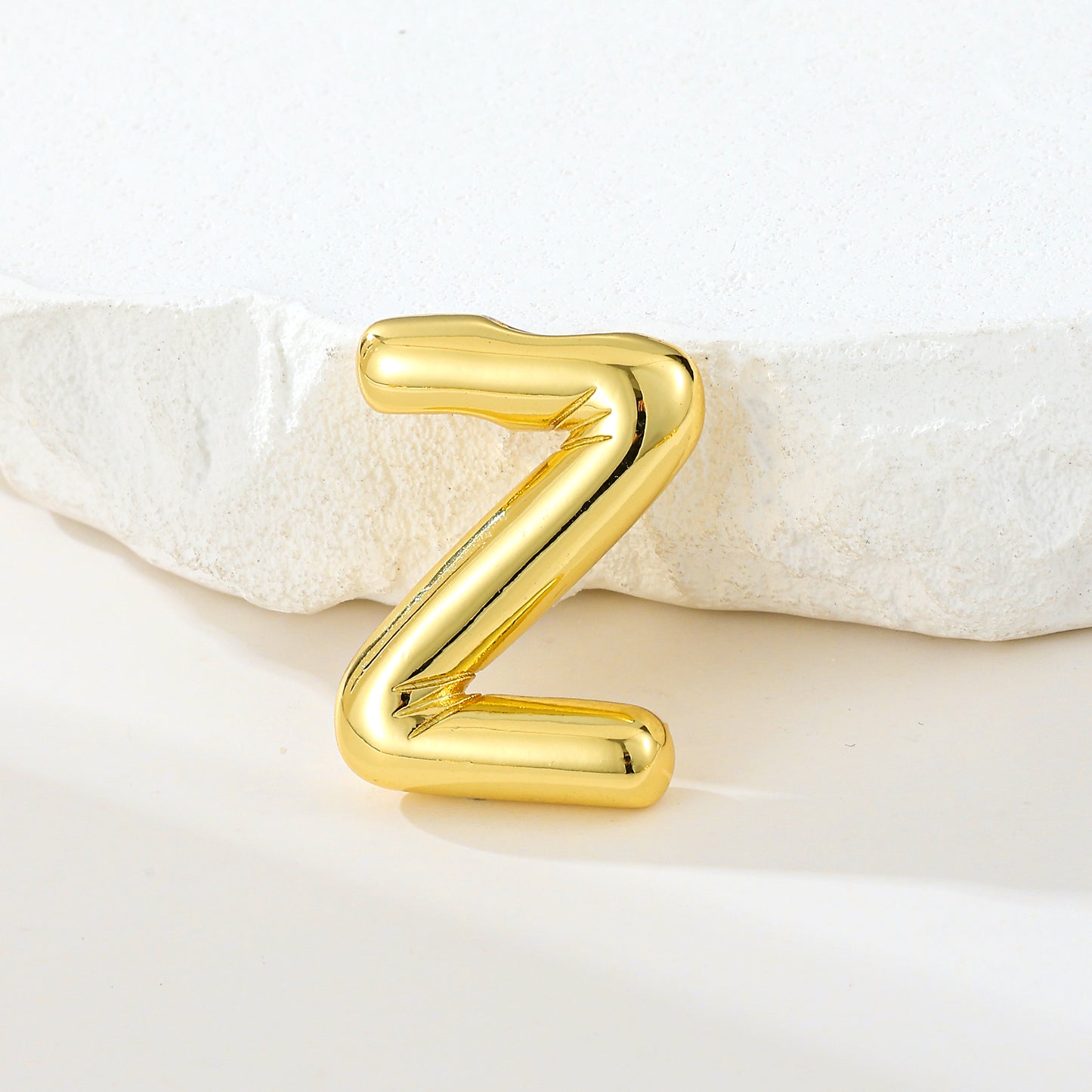 MY2045 Gold-Plated Copper Uppercase Letters Pendants (Polished Surface)