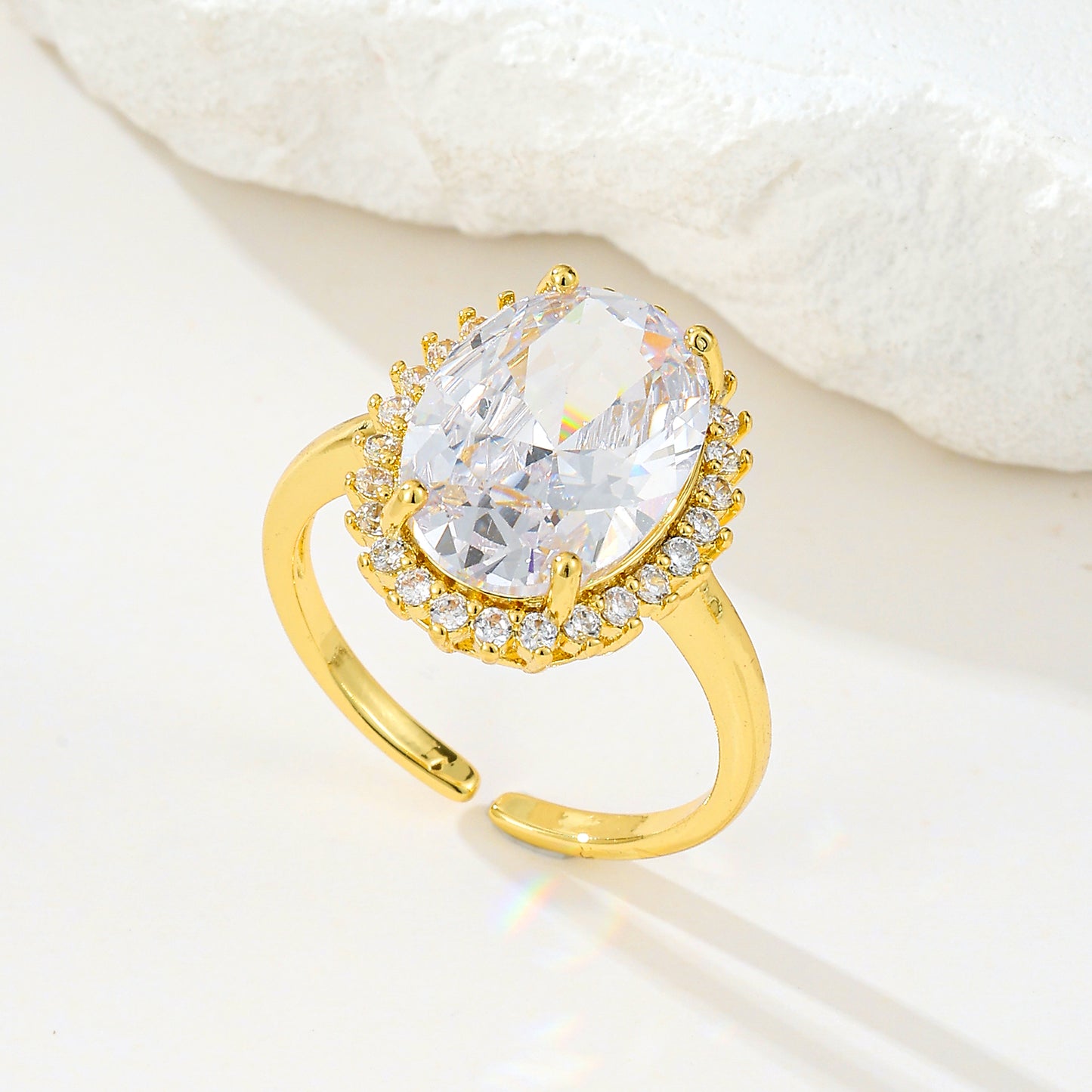 MY2063 24K Gold-Plated Openable Copper Ring Adorned with White Zircon
