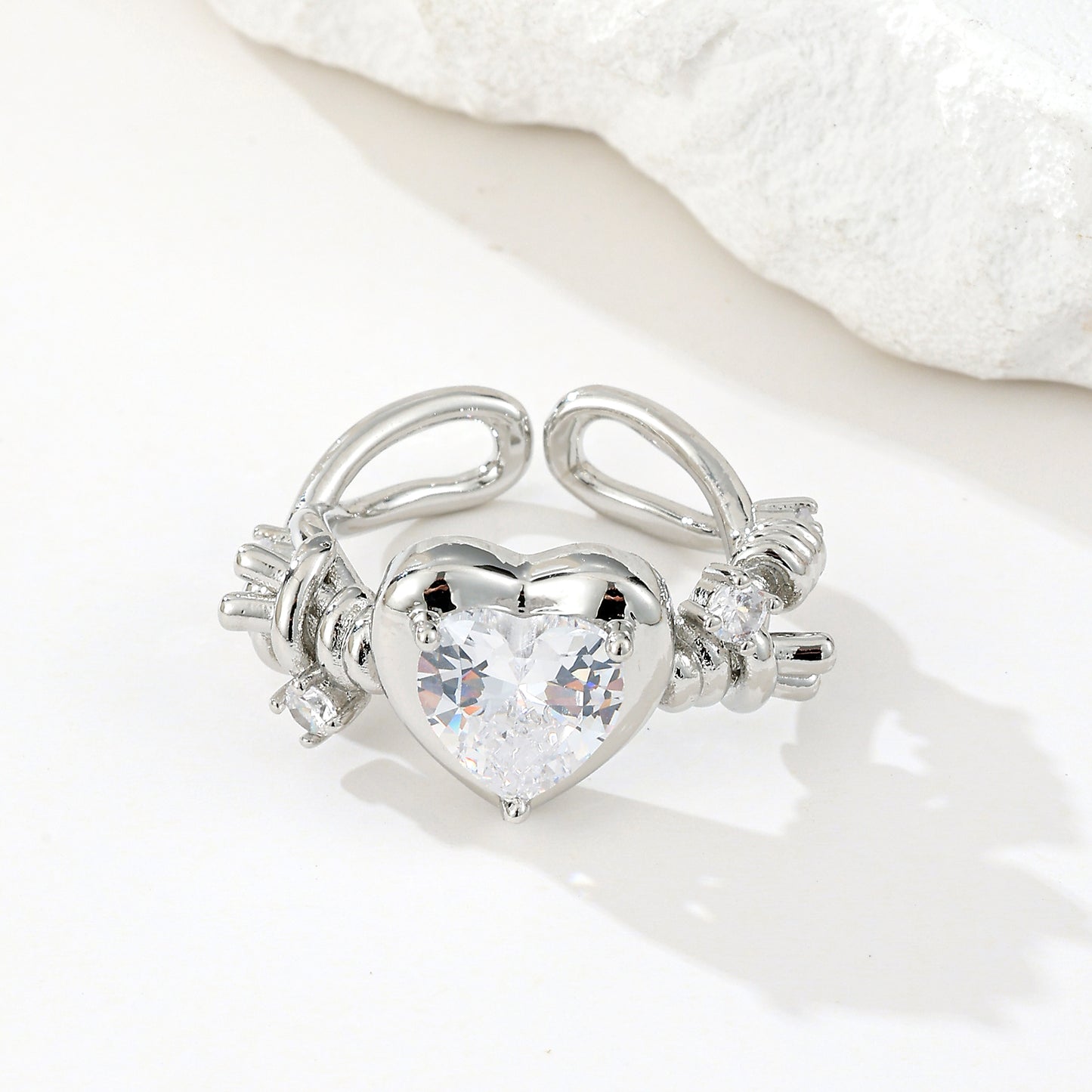 MY2073 White Gold Plated Openable Copper Ring with Heart-Shaped Design Adorned with White Zircon