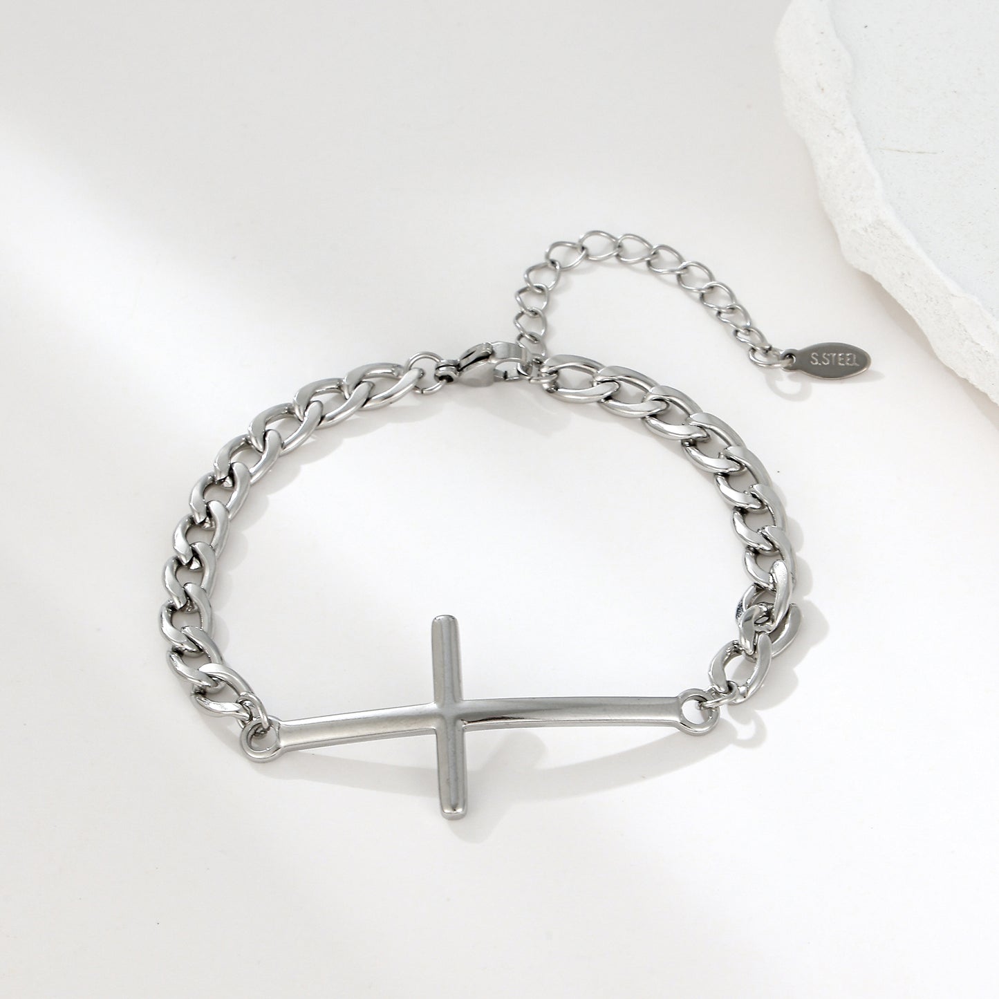 MY2107 Stainless Steel Adjustable Cuban Bracelet with Cross Charm