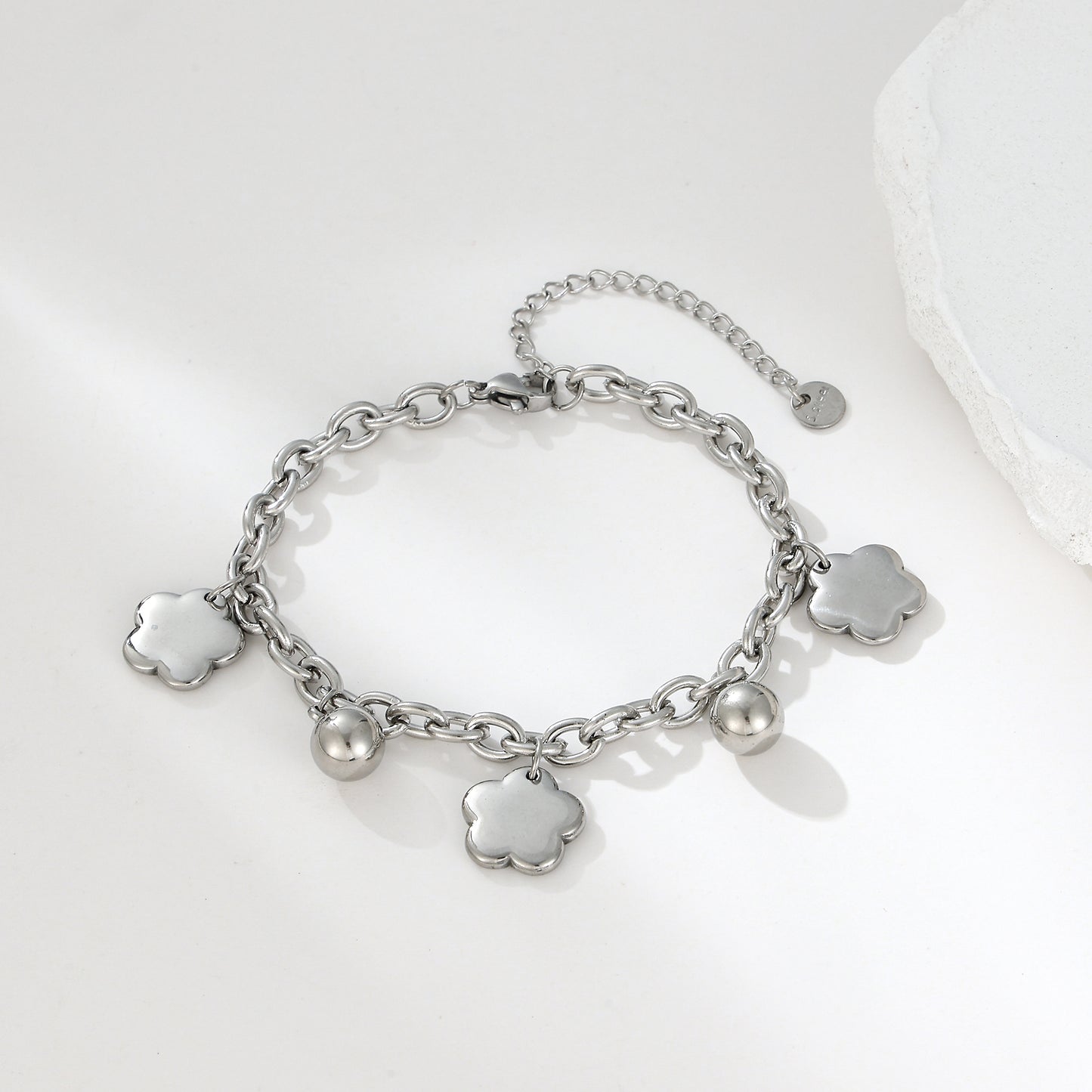 MY2124 Stainless Steel Adjustable O-Link Chain Bracelet with Heart and Ball Charm
