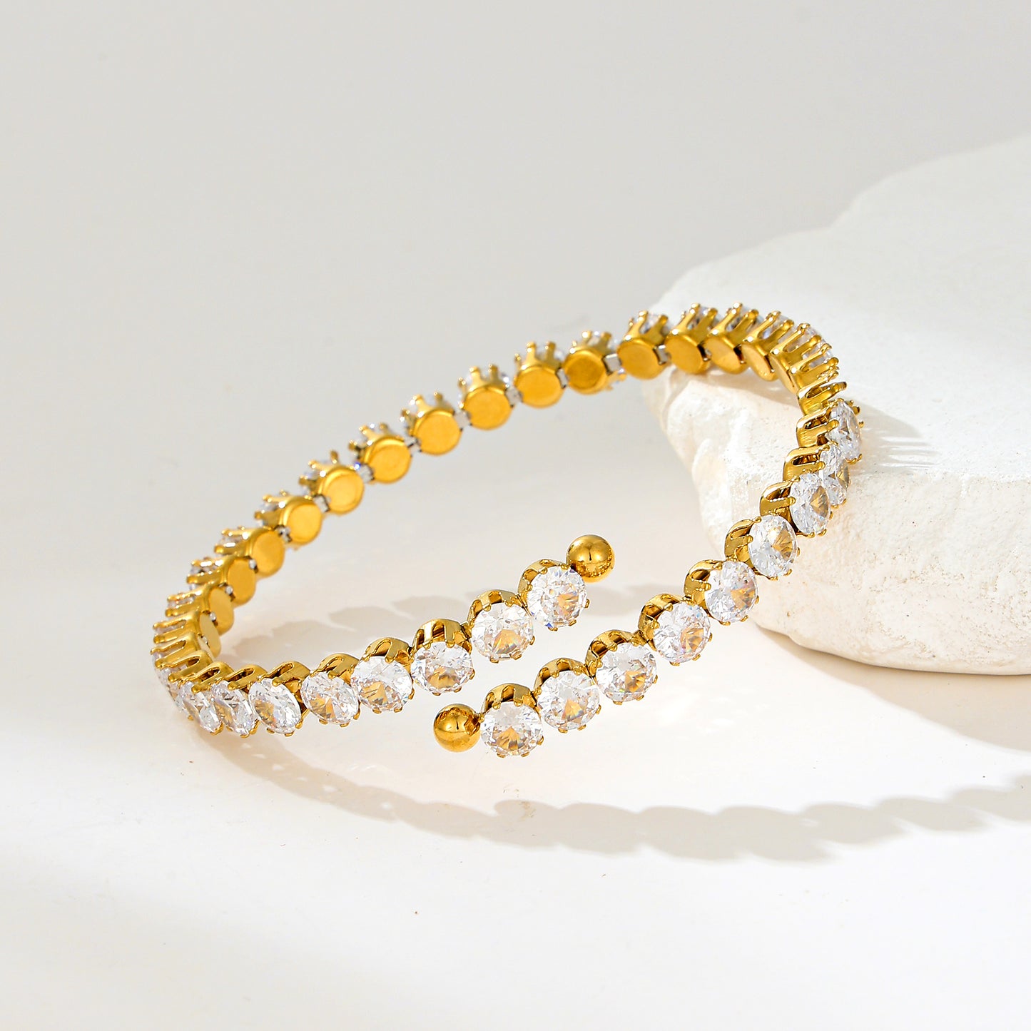 MY2142 Stainless Steel Openable Bangle with Zircon Design