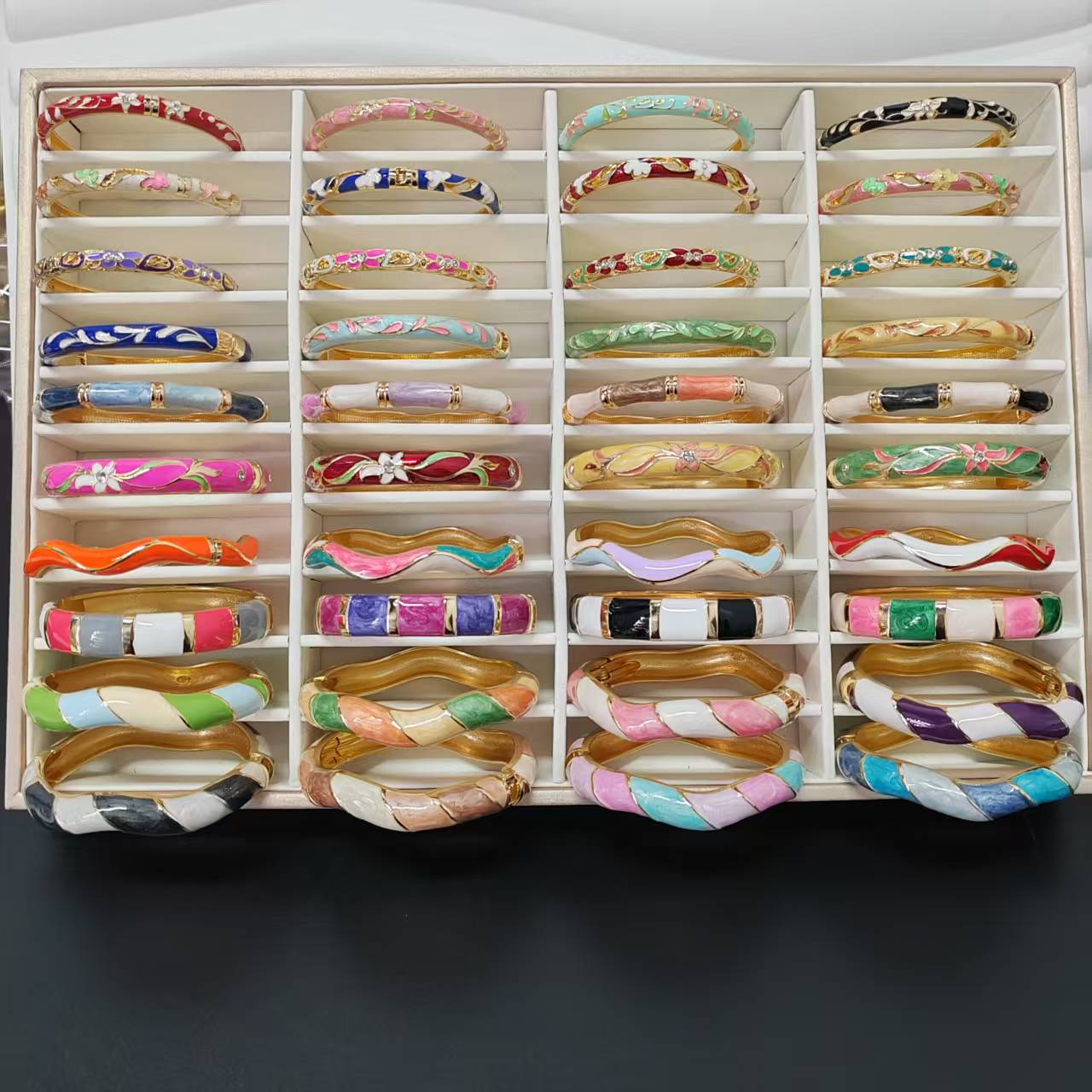 12 color/bag openable bangles