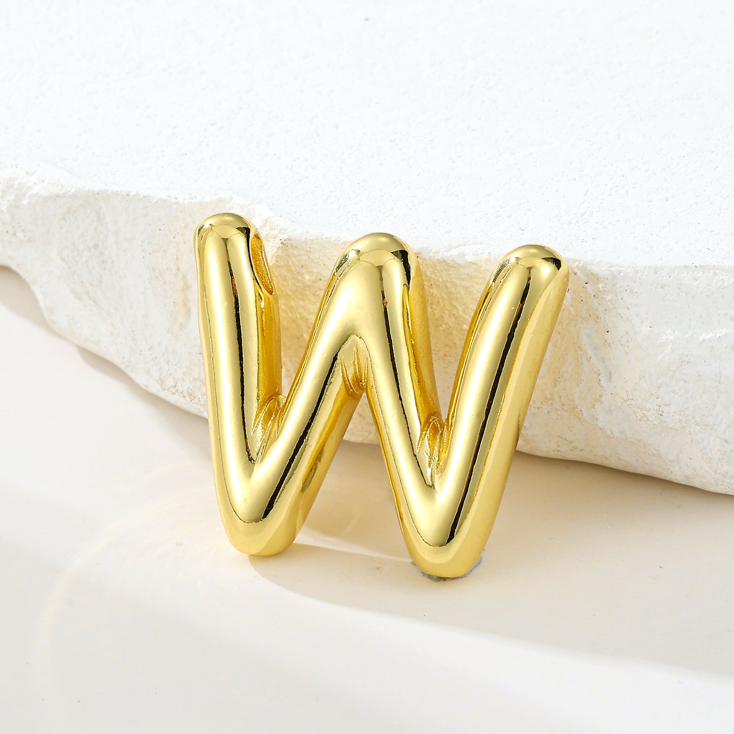 MY2045 Gold-Plated Copper Uppercase Letters Pendants (Polished Surface)