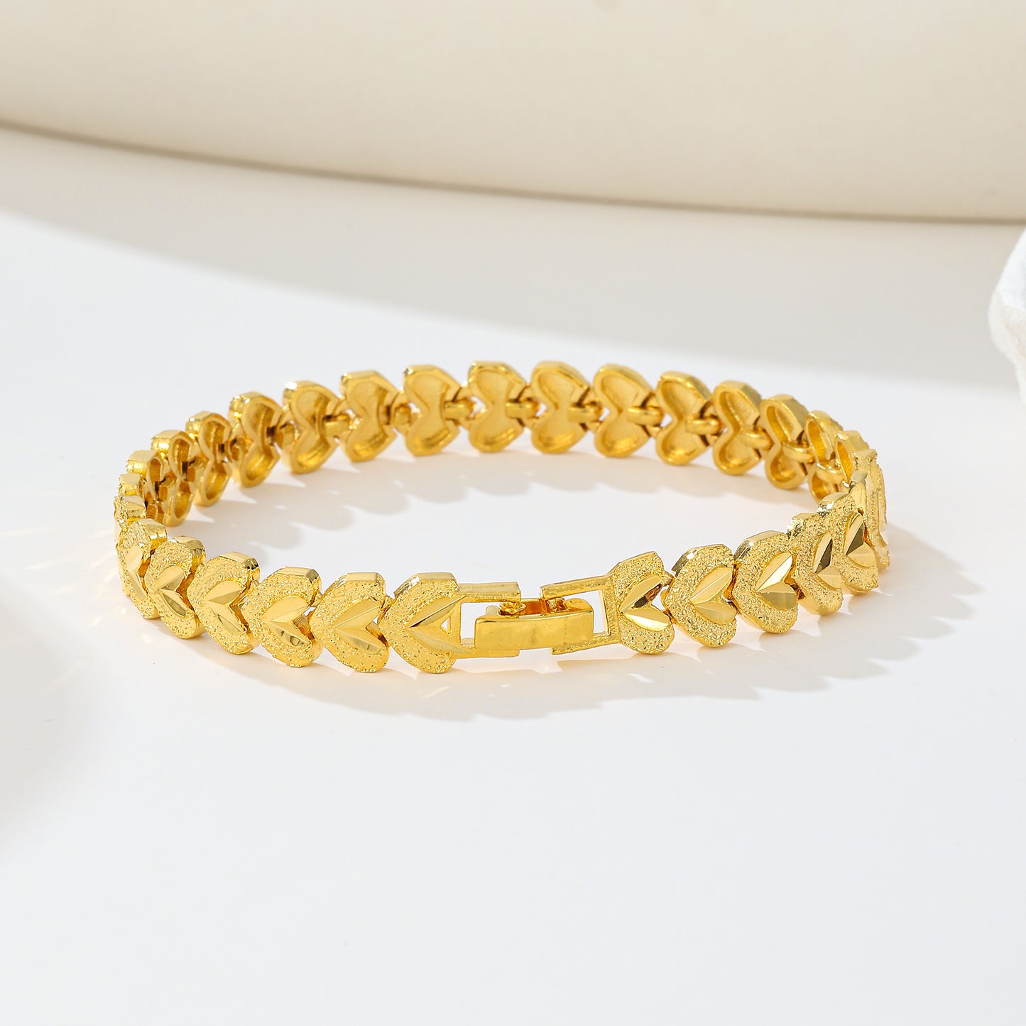 MY2087  24K Gold-Plated Copper Bracelet [Heart-Shaped Design]