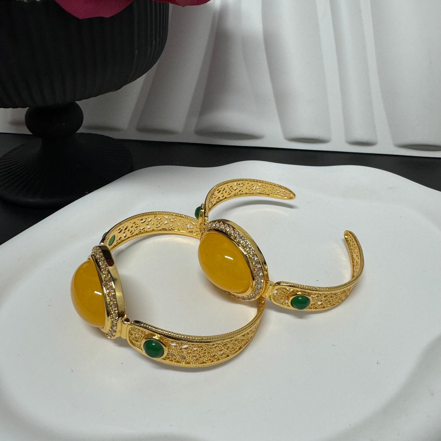 2pcs/pack Ethlyn Openable Artificial Gemstone 24KGP Copper Bangles Wholesale