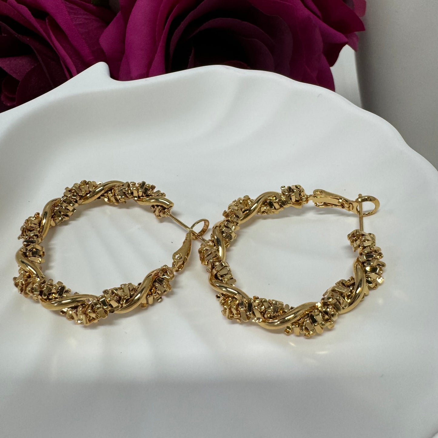 3pairs/pack 18KGP middle size hoop earrings gifts for her