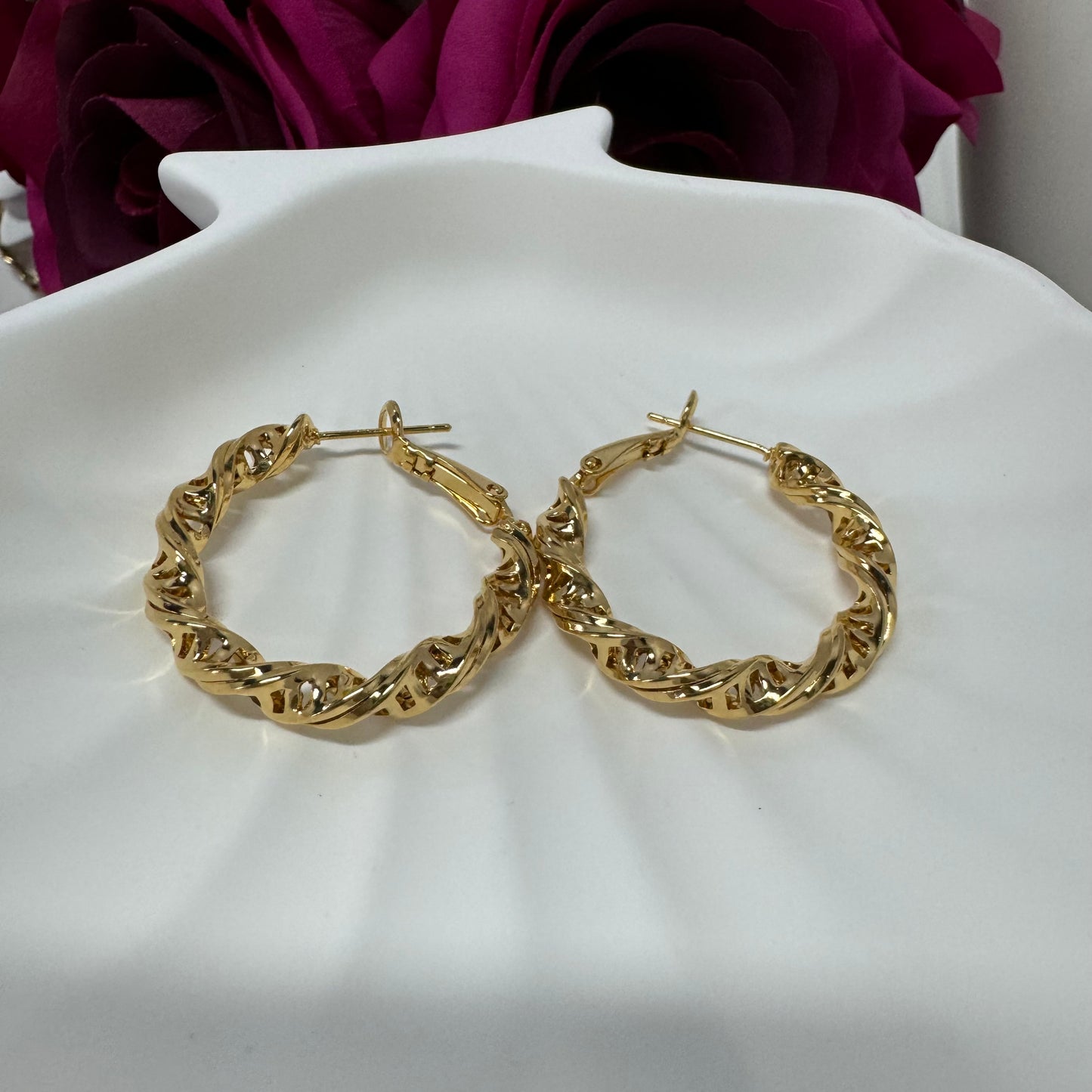 3pairs/pack 18KGP middle size hoop earrings gifts for her